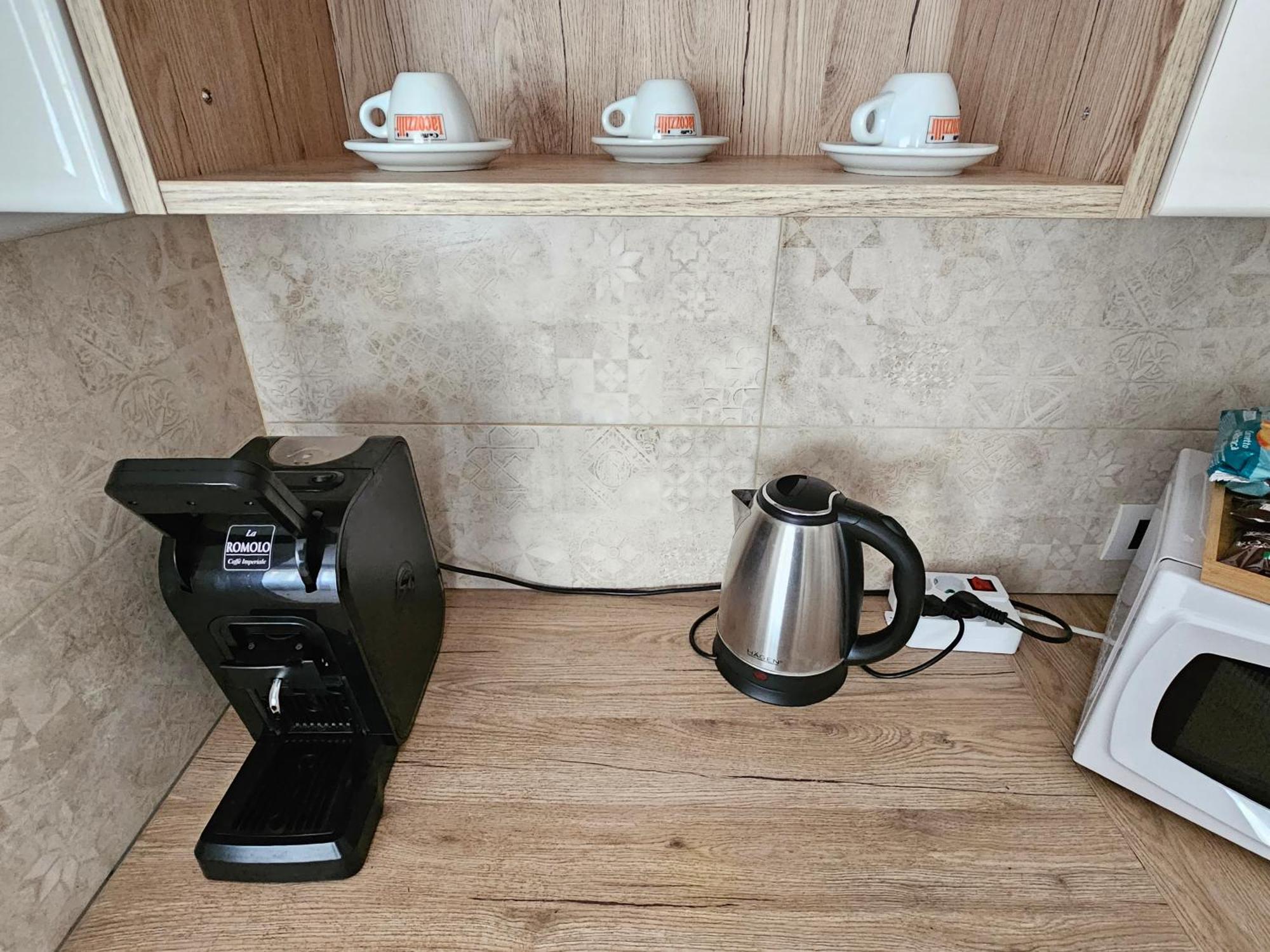 Mareme Guest House Ostia Bagian luar foto
